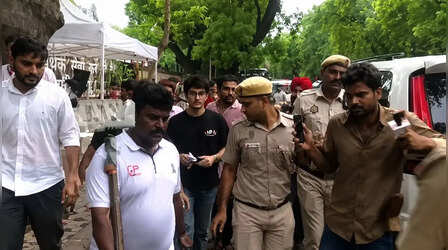 2 घंटे का इंतजार और 10 मिनट की मीटिंग, CJP के सौरव और आशुतोष ने नड्डा के साथ की बैठक; क्या हुई चर्चा?