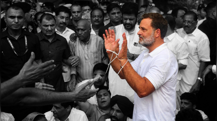 प्रधानमंत्री मोदी को लगता है कि वो जवाब दिए बिना बच निकलेंगे, तो इस बार ऐसा नहीं कर पाएंगे...धरने पर अड़े राहुल