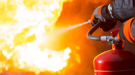 Delhi Fire: करोल बाग के PG में लगी भीषण आग, दो छात्र सुरक्षित निकाले गए; बचाव अभियान जारी