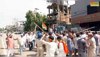 पटना में भिड़े बीजेपी-कांग्रेस कार्यकर्ता, जमकर हुई पत्थरबाजी; रांची में भी आए आमने-सामने