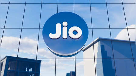 Jio यूजर्स के लिए काम की खबर, सिर्फ 1 रुपये में मिल रहा है JioHotstar Premium का सब्सक्रिप्शन, जानें प्रॉसेस