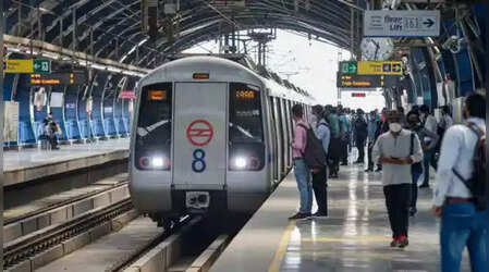 Delhi Metro: दिल्ली मेट्रो यात्रियों के लिए बड़ा अलर्ट! आज से अगले आदेश तक बंद रहेंगे 18 मेट्रो स्टेशन, देखें पूरी लिस्ट
