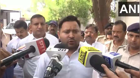 'सरकार आने पर आंदोलन में घायल छात्रों और युवाओं को JP सेनानियों की तर्ज पर देंगे नौकरी-पेंशन', तेजस्वी यादव का ऐतिहासिक ऐलान