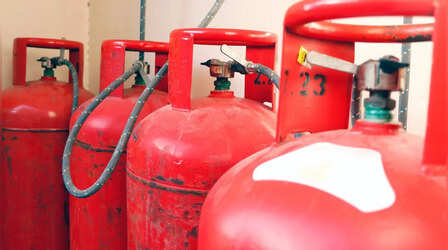 Indane, HP और Bharat Gas ग्राहकों के लिए बड़ी खबर, LPG गैस सिलेंडर पर 1 अगस्त से लागू होने जा रहे हैं ये 3 बड़े बदलाव