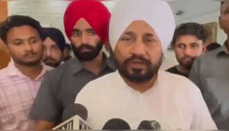 Punjab News: पंजाब कांग्रेस में थम नहीं रहा घमासान, पेपर लीक के खिलाफ चन्नी का प्रदर्शन 'अनुशासनहीनता' करार