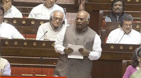 Anti Paper Leak Bill: 'बंद कमरे में छिप नहीं सकते, एक दिन खींचकर बाहर लाएंगे', राज्यसभा में खरगे का मोदी सरकार पर हमला