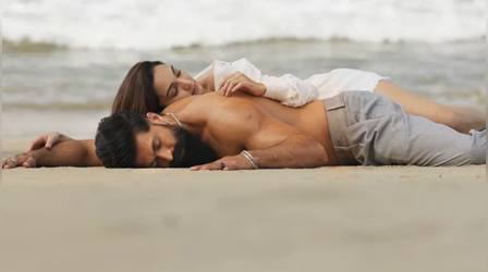 Yash की 'टॉक्सिक' को साइन करने का Kiara Advani ने बताया कारण, बोलीं 'करियर में ऐसा मुकाम...'