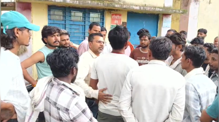 बड़वानी जिला अस्पताल की शर्मनाक लापरवाही, पोस्टमार्टम रूम में शव पर रेंगती मिलीं चींटियां