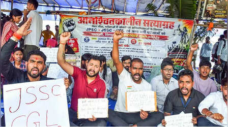 Jharkhand Students Protest: 10 अगस्त को विधानसभा का घेराव करेंगे छात्र, परीक्षाओं में गड़बड़ी पर प्रदर्शन तेज, बातचीत के लिए सरकार ने बनाई टीम