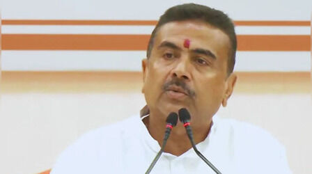 'मस्जिदों से लाउडस्पीकर हटाना दुर्भाग्यपूर्ण', मुर्शिदाबाद के दो सांसदों ने सुवेंदु अधिकारी से की मुलाकात; क्या थमेगी कार्रवाई?