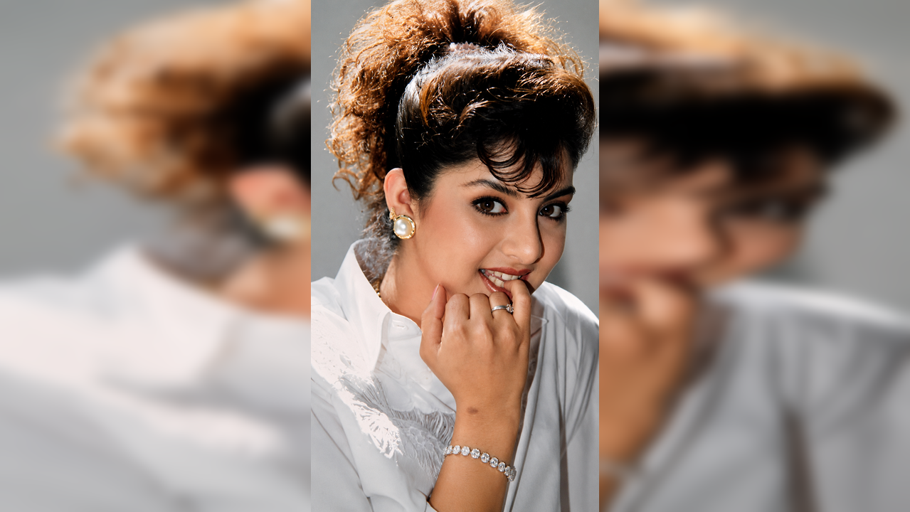 पूरे देश की जान है दिव्या भारती के ये 7 गाने, खूब सुनते हैं लोग