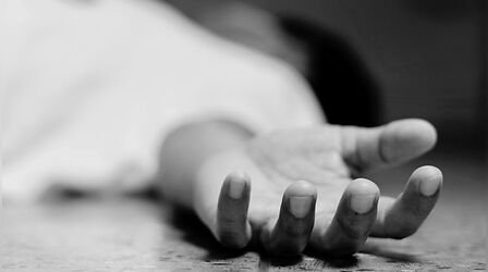 Delhi News: लाहौरी गेट में होटल के कमरे में मिली युवती की लाश, आरोपी ने चाकू मारकर की हत्या, खुद भी खाया जहर
