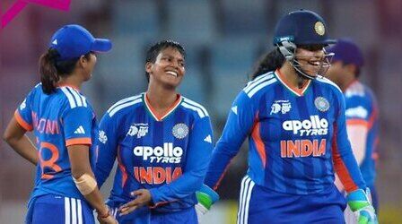 Women's Asia Cup 2026: नहीं थमा विवाद, भारतीय महिला टीम ने भी मोहसिन नक़वी से एशिया कप ट्रॉफी लेने से किया इंकार, लौटी खाली हाथ