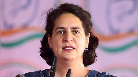 'समाज और सरकार दोनों महिलाओं को सुरक्षा दिलाने में विफल', दिल्ली में नाबालिग से दरिंदगी के बाद हत्या पर बोलीं प्रियंका गांधी