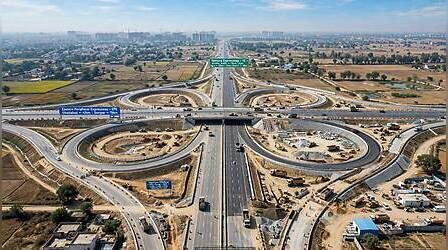 Greater Noida News: दिवाली पर यमुना एक्सप्रेसवे से जुड़ जाएगा ईस्टर्न पेरिफरल, डायरेक्ट कनेक्टिविटी से बचेगा टाइम