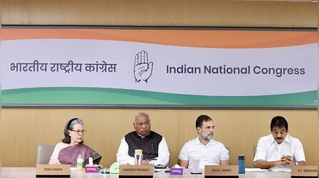 'ज्ञानेश कुमार देंगे इस्तीफा, आप लोग डटे रहो...', कांग्रेस वर्किंग कमिटी की बैठक में प्रियंका-राहुल ने क्या-क्या कहा?