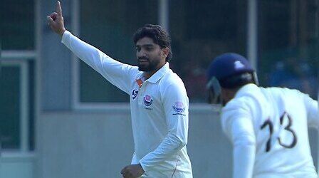 Irani Cup 2026-27: जम्मू-कश्मीर ने शेष भारत को पहली पारी में 237 रन पर समेटा, ऋषभ पंत का नहीं चला बल्ला