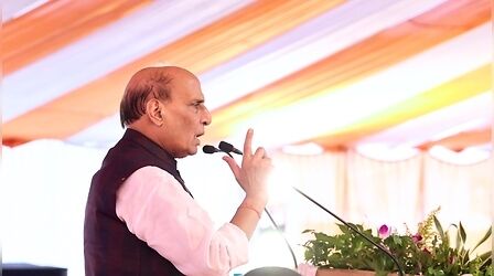 अयोध्या में राजनाथ सिंह का बड़ा ऐलान, बोले- योगी फिर बने CM तो उनसे यूपी के हर स्कूल में वैदिक गणित की पढ़ाई का करूंगा आग्रह