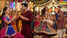 Garba Fusion Outfits चनिया-चोली नहीं है तो भी बन जाएगा परफेक्ट गरबा लुक इन 5 फ्यूजन आउटफिट्स को करें ट्राई