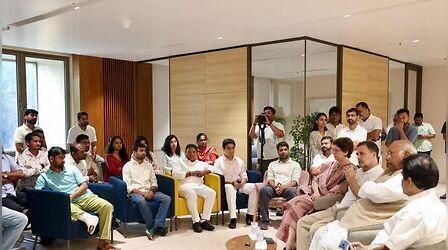 राहुल ने यूथ कांग्रेस, NSUI और सेवादल के कार्यकर्ताओं को बताया 'बब्बर शेर', आंदोलन को आगे जारी रखने का दिया संदेश