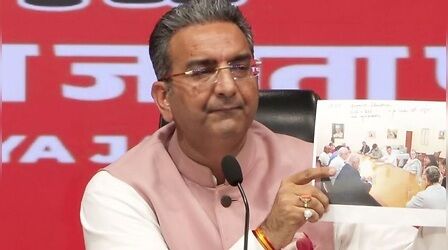 'राहुल गद्दार, भारत विरोधी ताकतों से मिलते हैं', कांग्रेस नेता पर BJP प्रवक्ता गौरव भाटिया का बड़ा आरोप