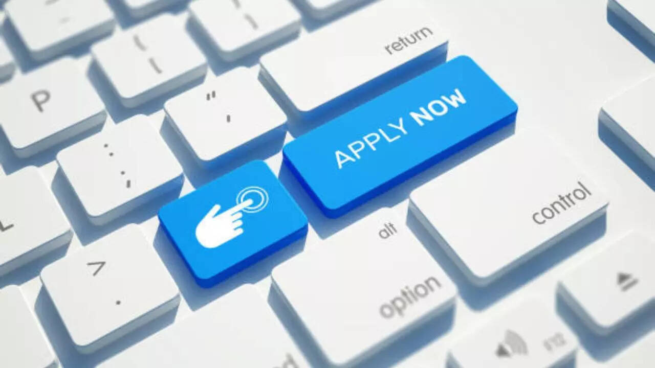 UPPCL Recruitment 2022: यूपी में 10वीं पास के लिए सरकारी नौकरी का मौका, टेक्नीशियन इलेक्ट्रिकल के 891 पदों पर भर्ती
