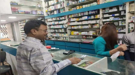बिना डॉक्टर की पर्ची के खरीदतें हैं दवाइयां,ये निशान बताएंगे रिस्क,एंटीबायटिक पर हो जाएं अलर्ट