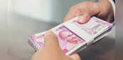 Shares और Mutual Funds पर बहुत ही कम ब्याज पर ले सकते हैं लोन, बस रखना होगा इन बातों का ध्यान
