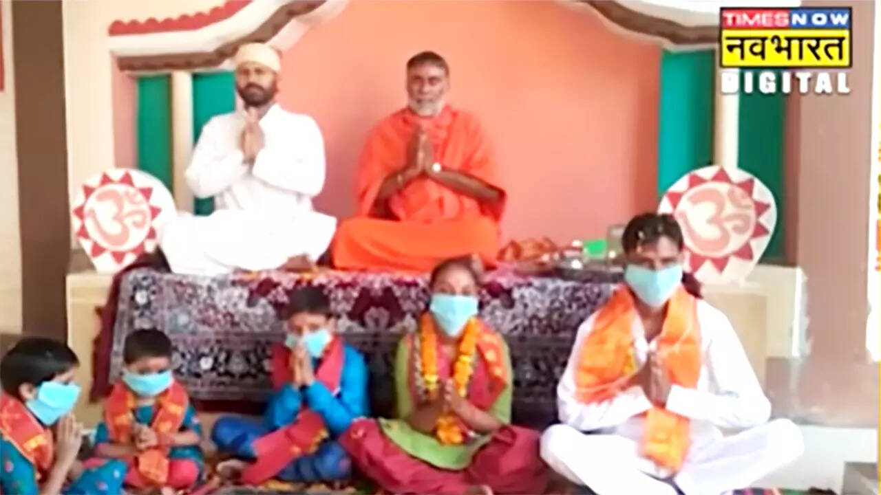 muslim familly convert to Hindu