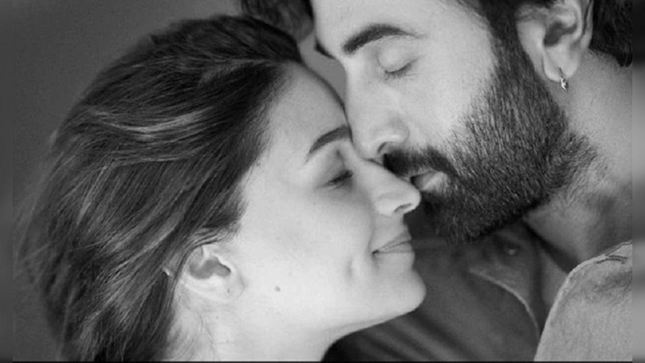 Alia Bhatt and Ranbir Kapoor welcome a baby girl!