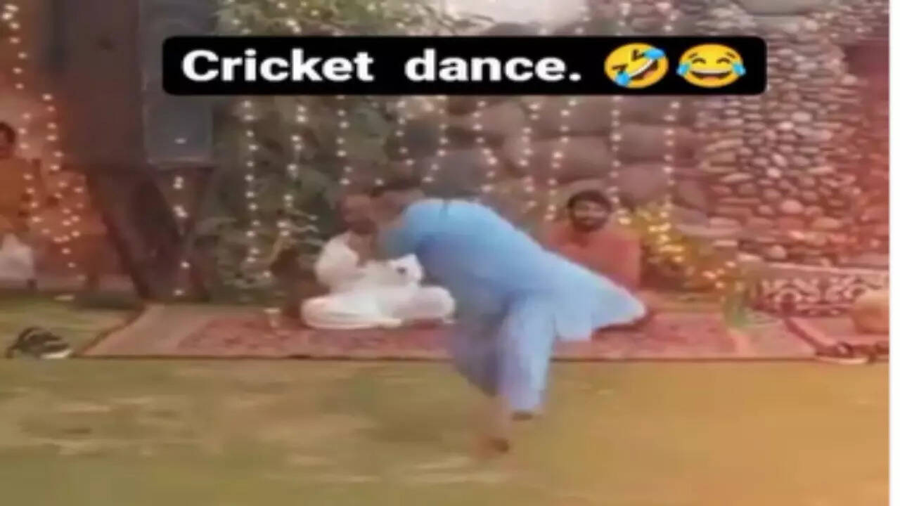 Cricket Dance Video
