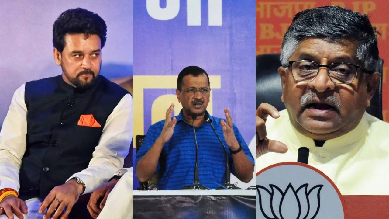 केजरीवाल पर BJP का डबल अटैकः रविशंकर ने बताया 'सियासी फ्रीलांसर', ठाकुर बोले- शराब, घोटाला और भ्रष्टाचार CM के 'यार'