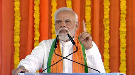 Gujarat Assembly Elections 2022: वोटिंग से पहले BJP का बड़ा दांव, बदले सारे समीकरण !
