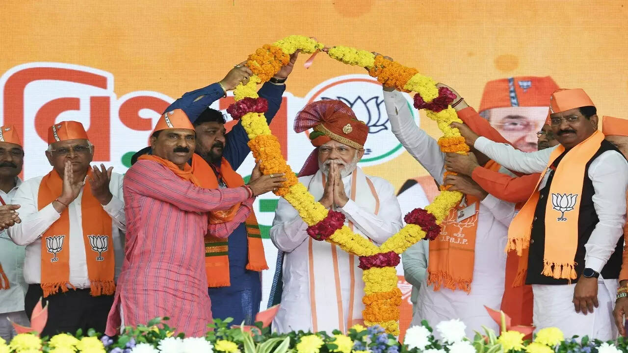 GUJARAT BJP MAKING HISTORY