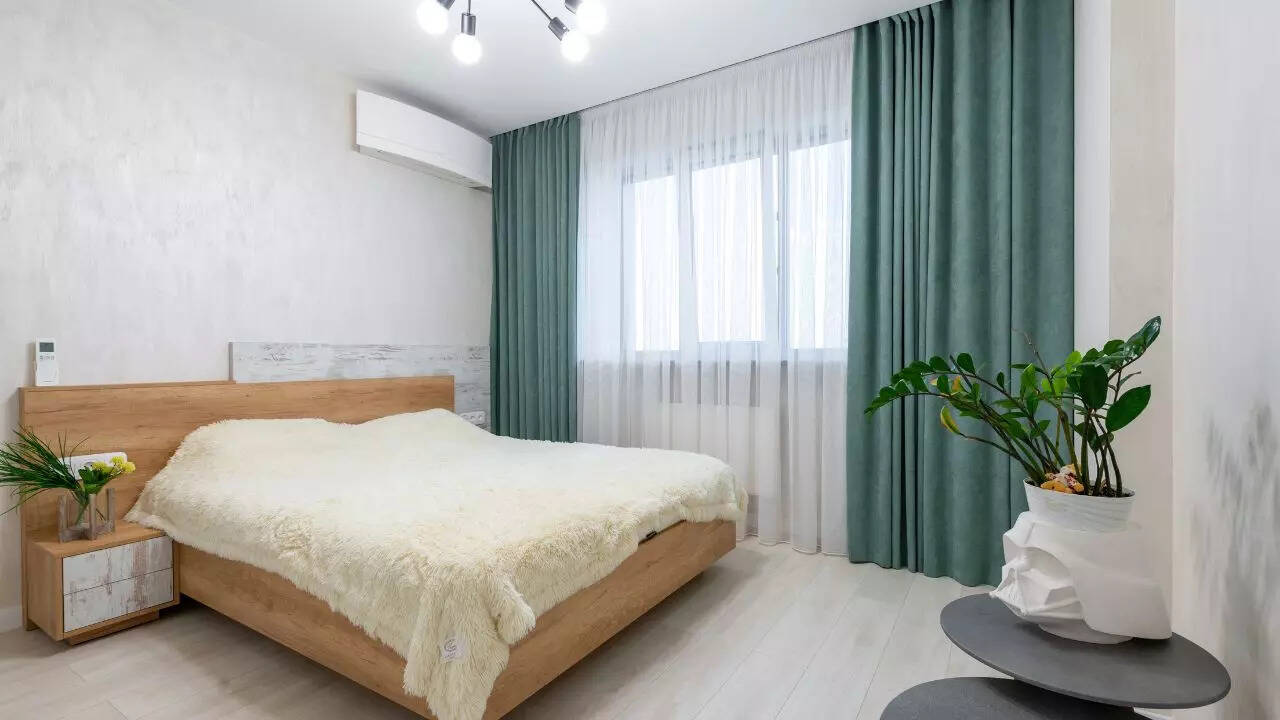 Vastu tips for curtain color at home as per vastu shastra for positive