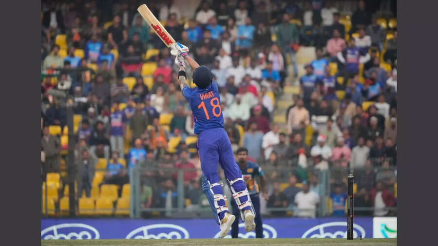IND vs SL 1st ODI Live सचिन के रिकॉर्ड 49 सेंचुरी से महज चार शतक कोहली दूर