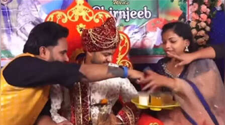 Jija Sali Video: जीजा के साथ ऐसा काम करने आई थी नटखट साली! अंत में जो हुआ देखकर मजा ही आ जाएगा