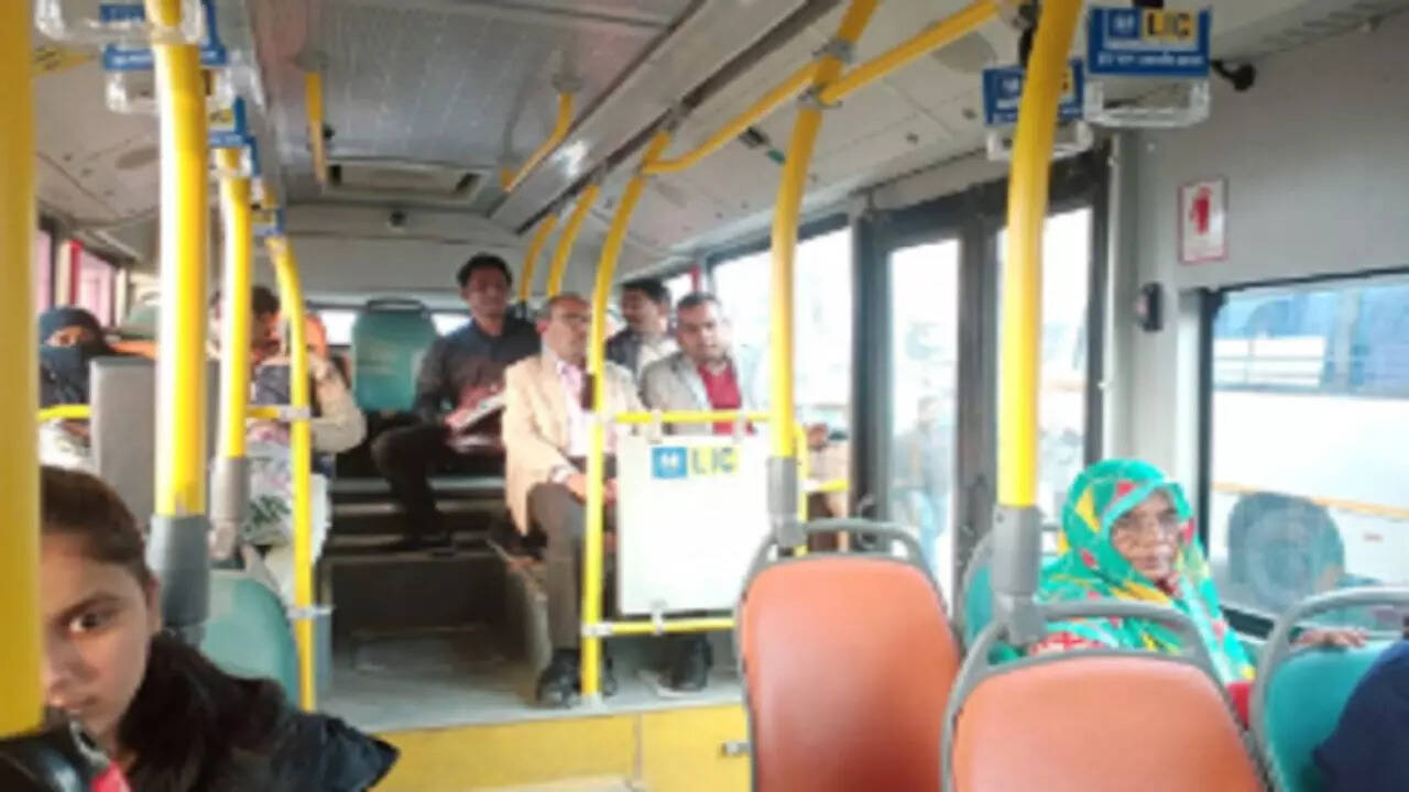 varanasi e bus