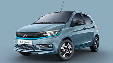 Tata Tiago EV: इस सस्ती इलेक्ट्रिक कार को खरीदने लाइन लगा रहे ग्राहक, कंपनी भी बनी दिलदार