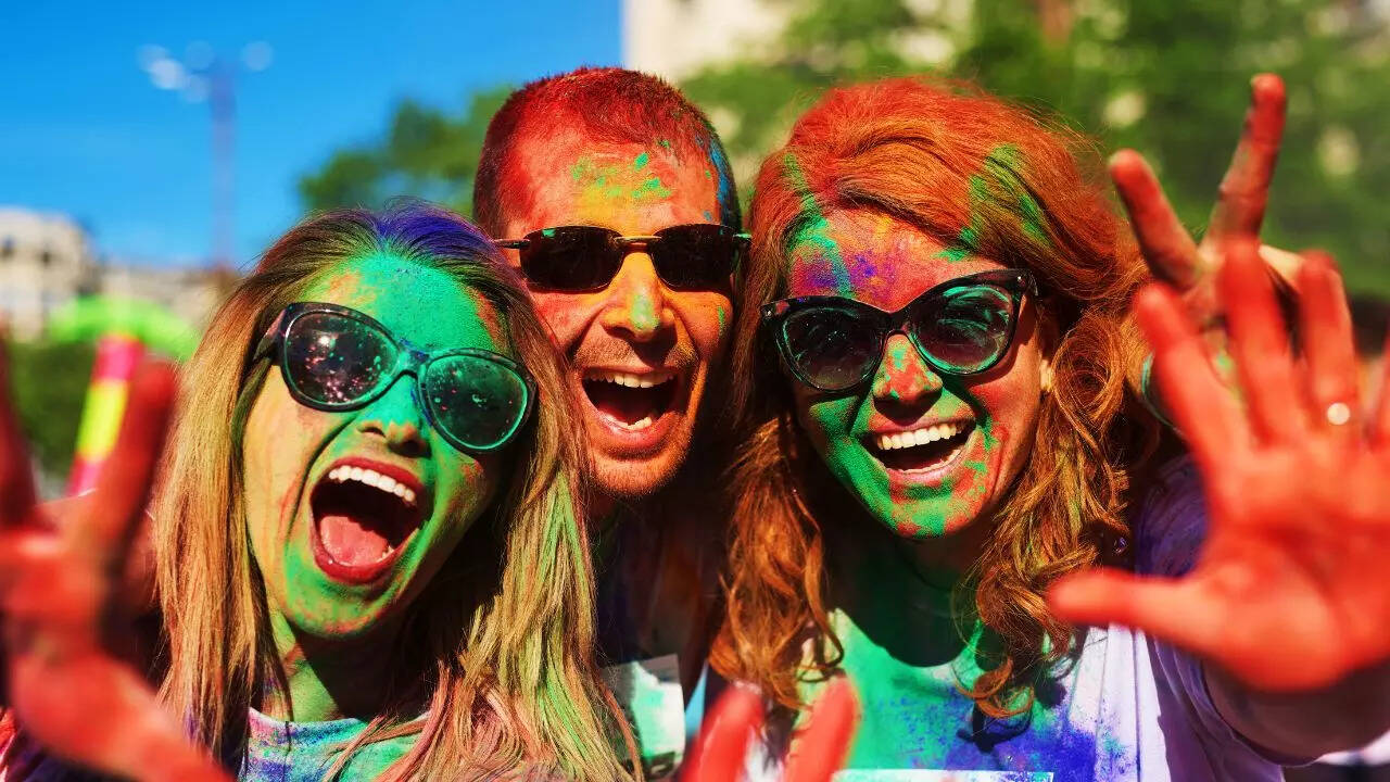 Holi 2023