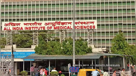 कोरोना की चपेट में Delhi AIIMS के डॉक्टर्स- कई कर्मचारी, मास्क किया गया अनिवार्य