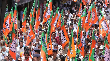 UP Nikay Chunav 2023: नगर निकाय चुनाव में BJP का बड़ा दांव, भगवा गढ़ में भी उतारे मुस्लिम उम्मीदवार