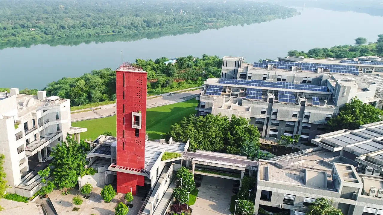 आईआईटी गांधीनगर में जाएंगी कस्तूरबा विद्यालयों की छात्राएं, ओरिएंटेशन सेशन में मिला शामिल होने का मौका