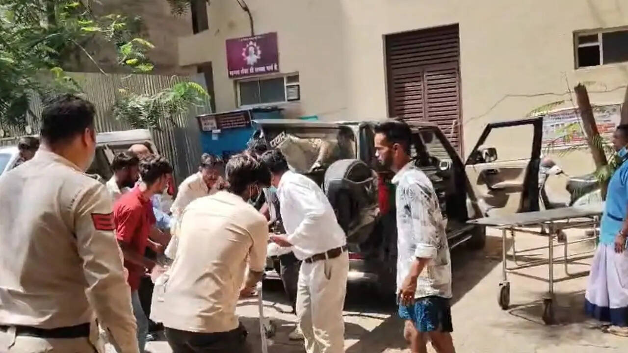 MP News: छिंदवाड़ा में बड़ा सड़क हादसा, ट्रक-पिकअप की भिड़ंत से 4 लोगों की मौत