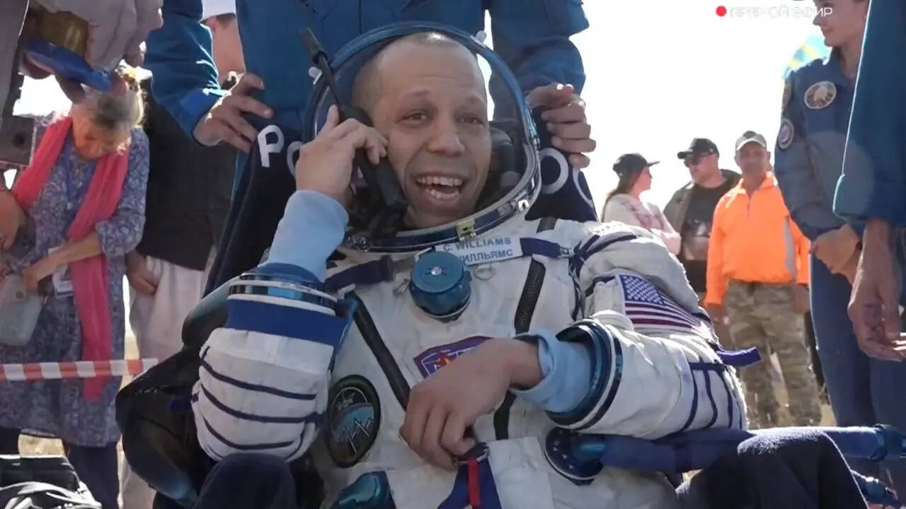 सोयुज MS-28 अंतरिक्ष यान ने धरती को किया नमन; ISS पर 8 माह बिताने के बाद सुरक्षित लौटे एस्ट्रोनॉट