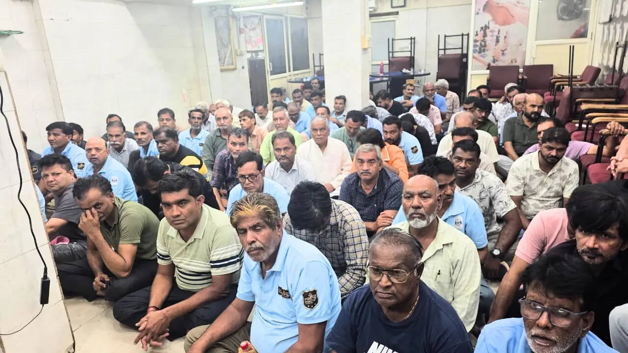 Ahmedabad News: मनपसंद जिमखाना में हाईप्रोफाइल जुआ अड्डे पर SMC की बड़ी कार्रवाई, 187 गिरफ्तार; मनी ट्रेल की जांच शुरू