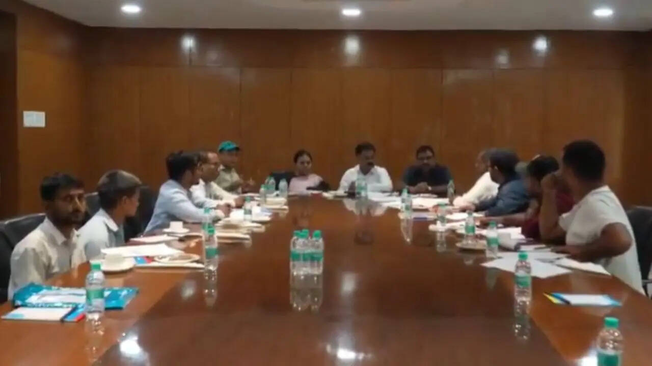 Jharkhand Students Protest: दूसरे राउंड की बातचीत भी बेनतीजा... छात्रों से मुलाकात के बाद क्या बोले मंत्री सुदिव्य कुमार सोनू?
