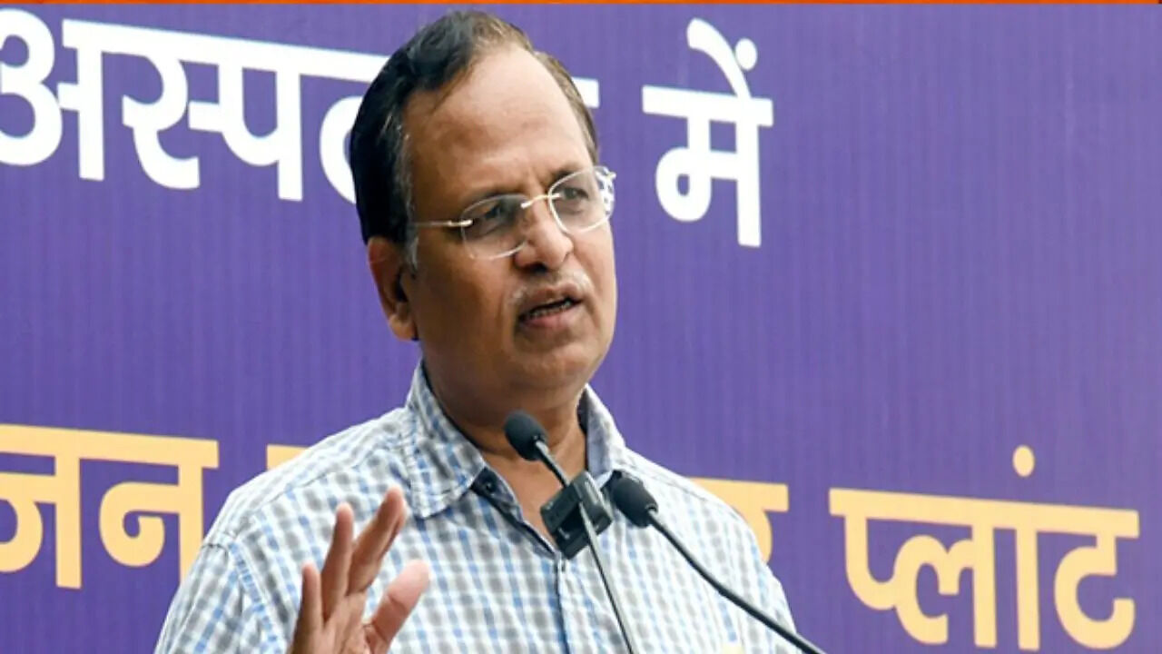 आप सरकार में मंत्री रहे सतेन्द्र जैन गिरफ्तार, ACB ने की कार्रवाई; जल बोर्ड से जुड़ा है मामला