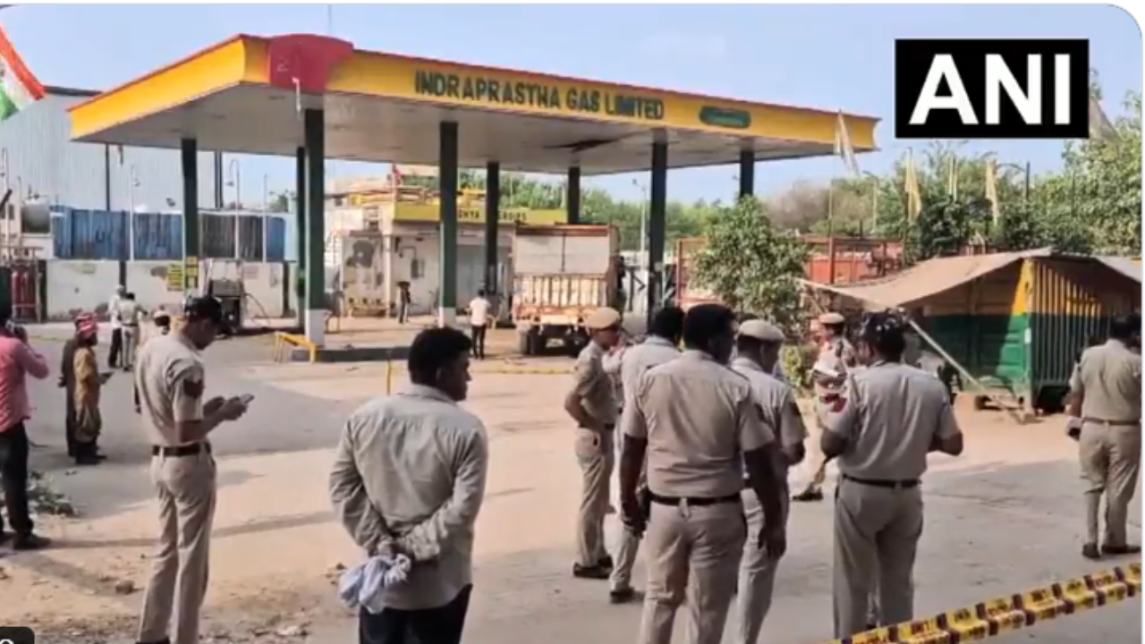 Delhi CNG Pump Blast: 30 मिनट जिंदगी-मौत से जूझता रहा मनीष, ‘समय पर इलाज मिलता तो बच जाती जान’; परिवार ने लगाए गंभीर आरोप